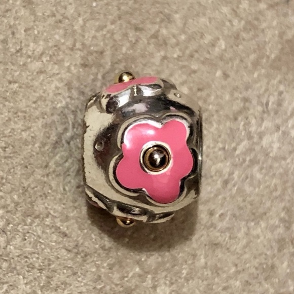 🆕Listing! 🆕 Brighton Daisy bead in pink Silver with enamel flowers Retired NWOT - Picture 1 of 8